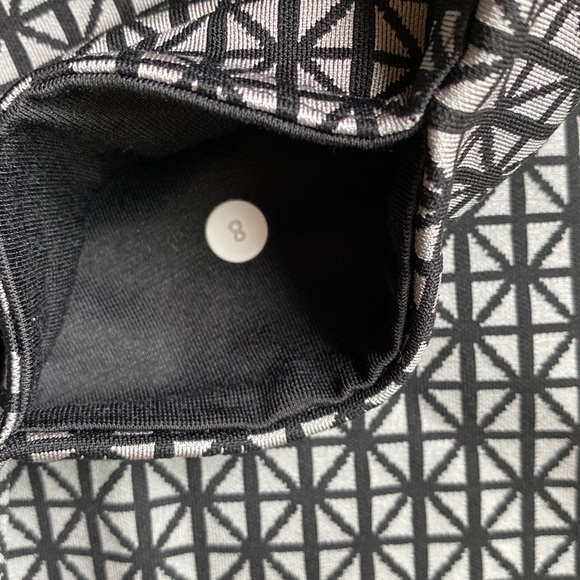 Lululemon sz 8 Wunder Under Geometric leggings - Picture 10 of 13